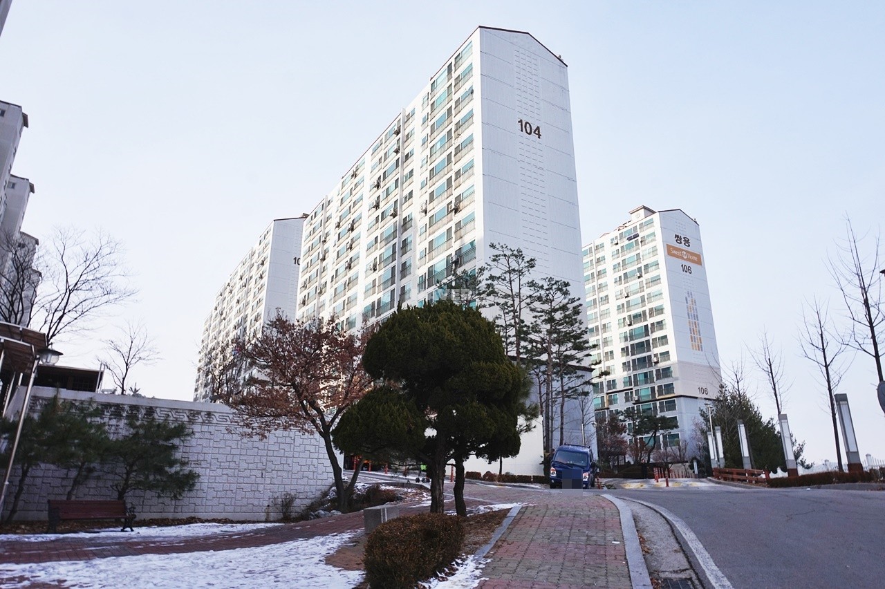 Building entrance with signage
