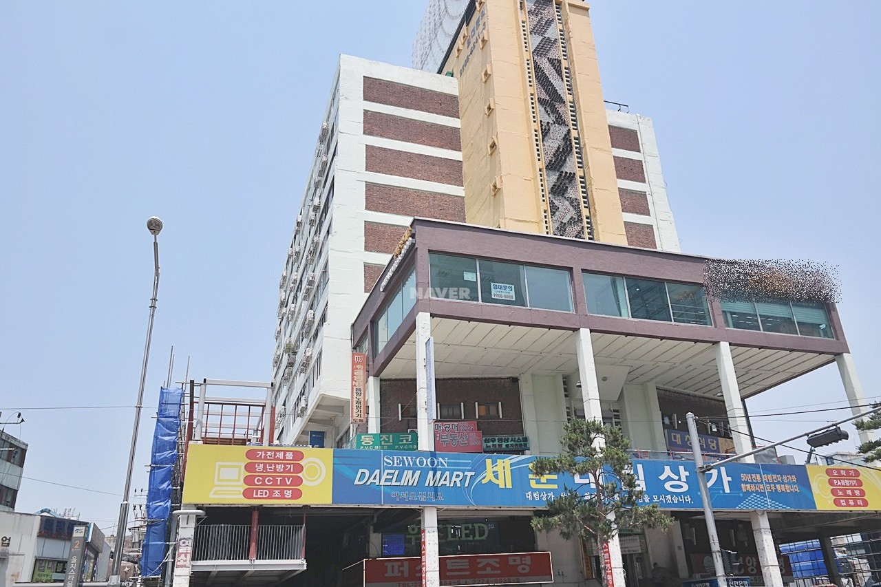 Building entrance with signage