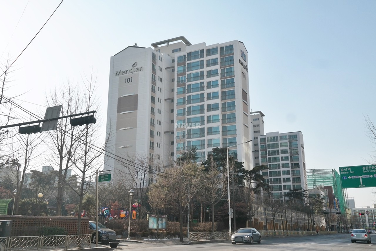Building entrance with signage