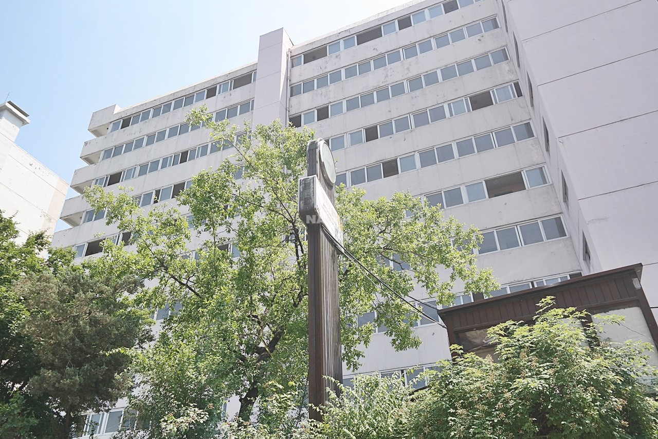 Building entrance with signage