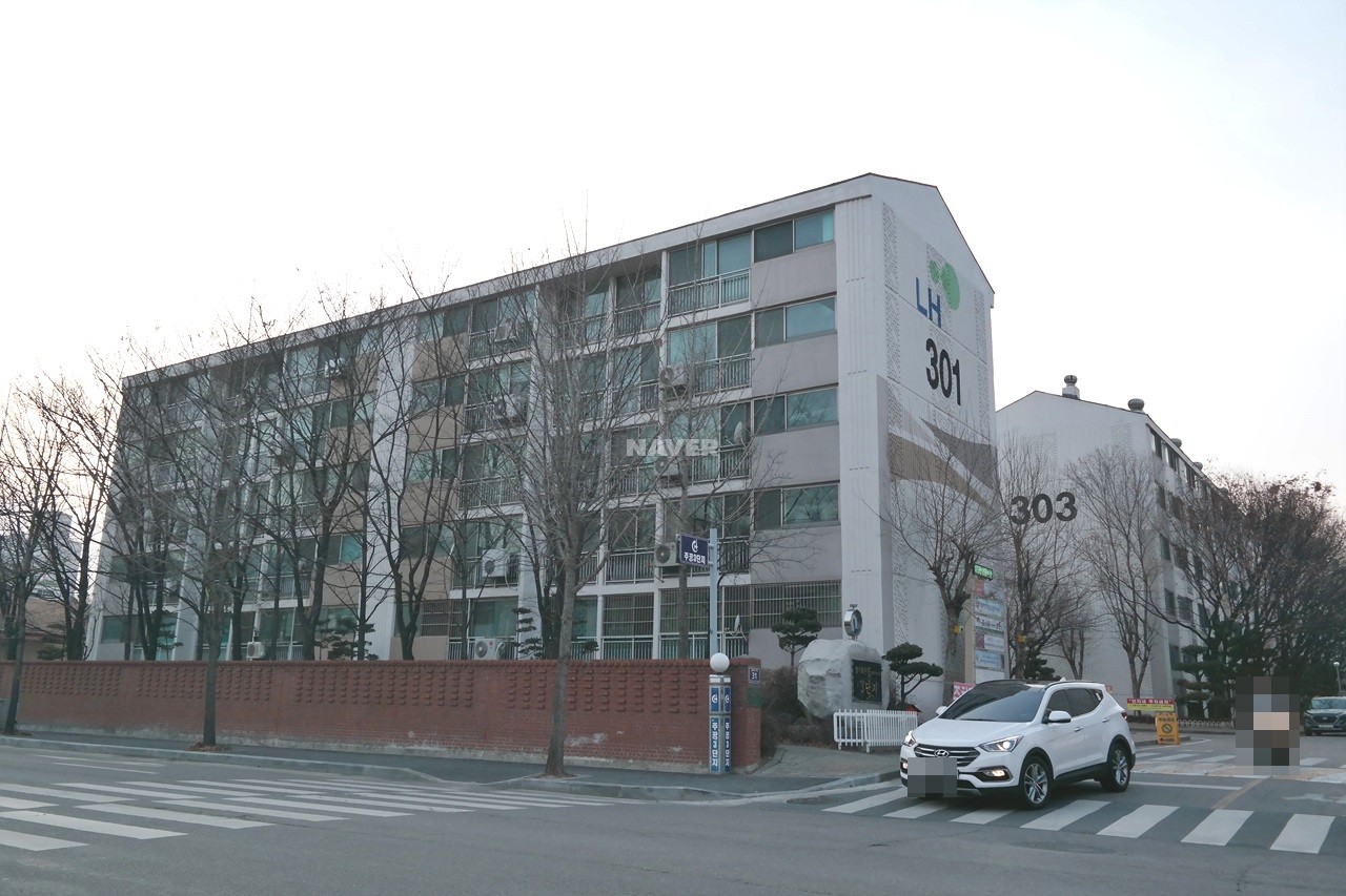 Building entrance with signage