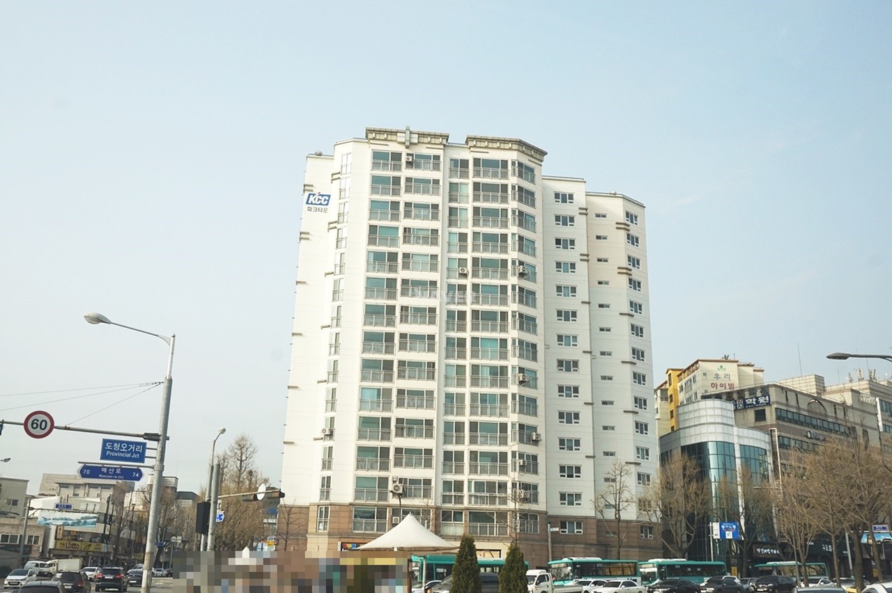 Building entrance with signage