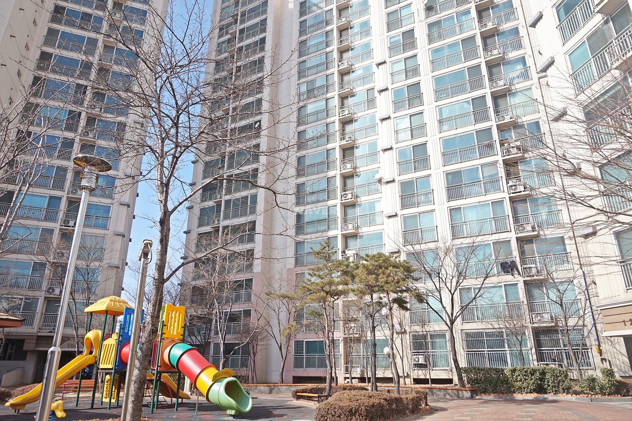 Building entrance with signage