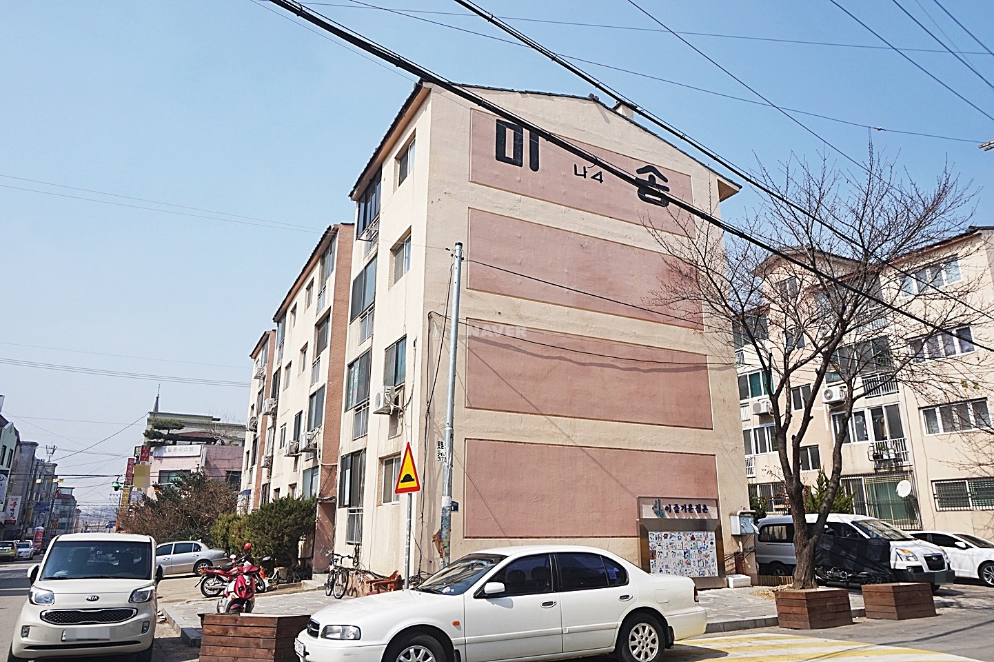 Building entrance with signage