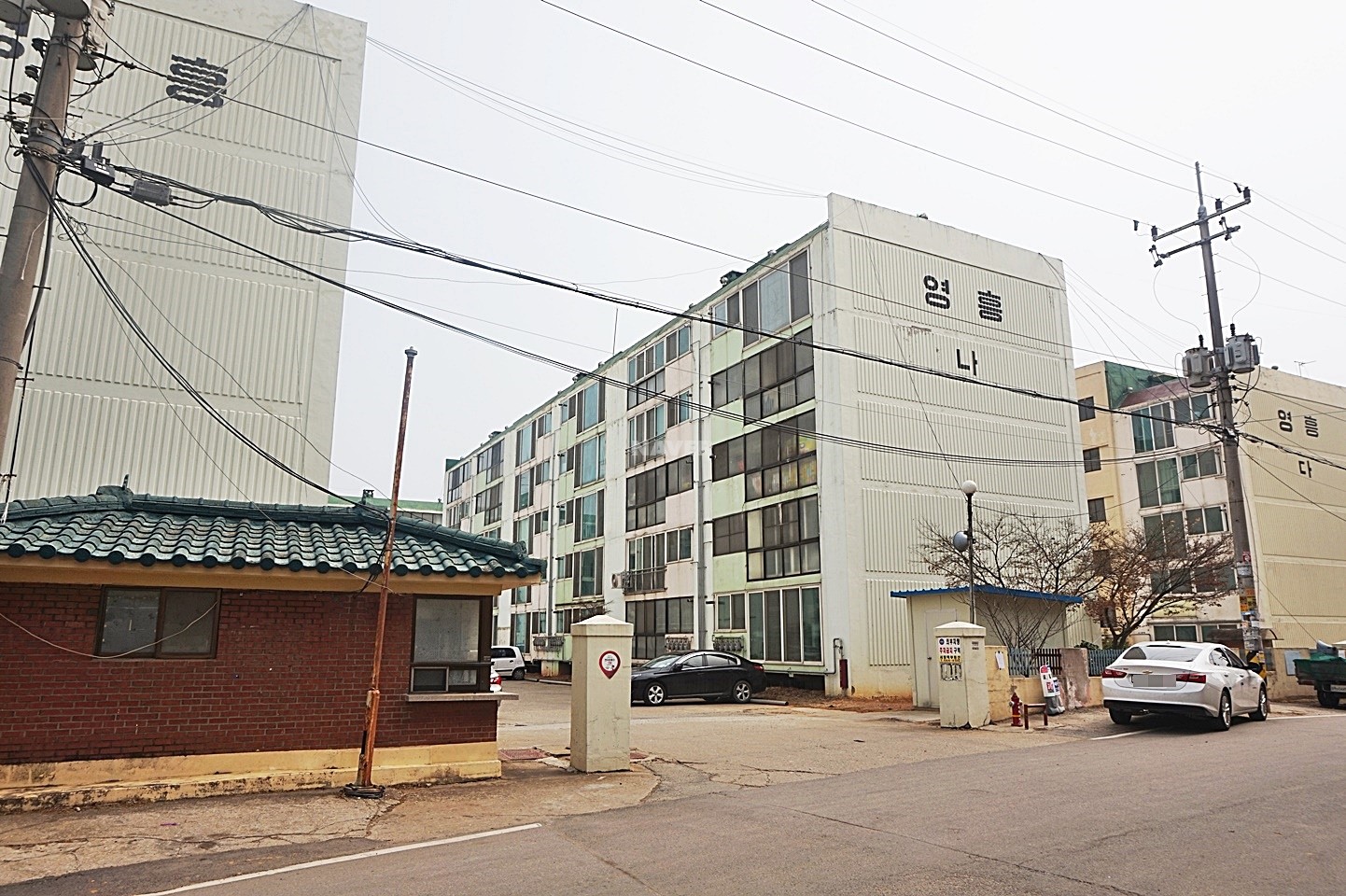 Building entrance with signage