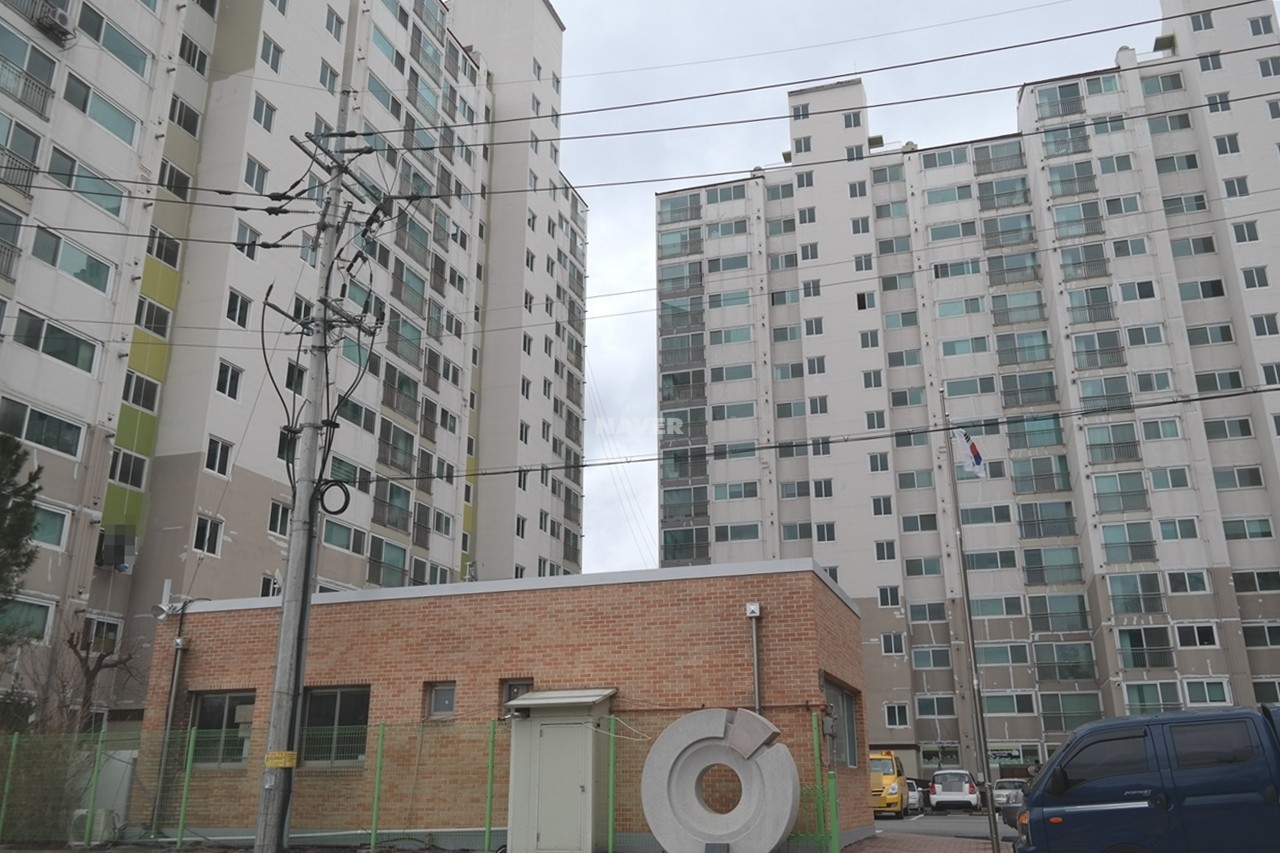 Building entrance with signage