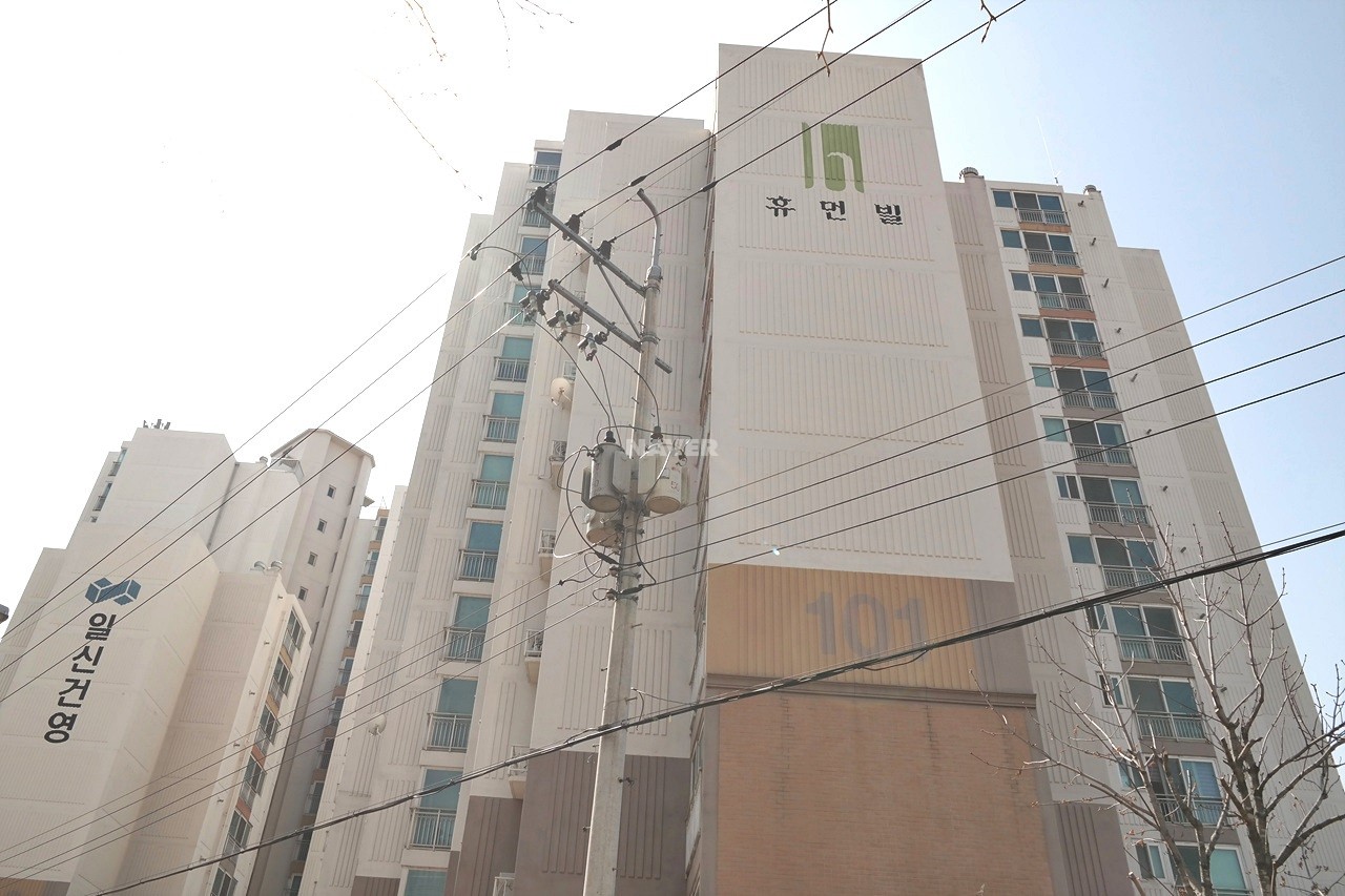 Building entrance with signage