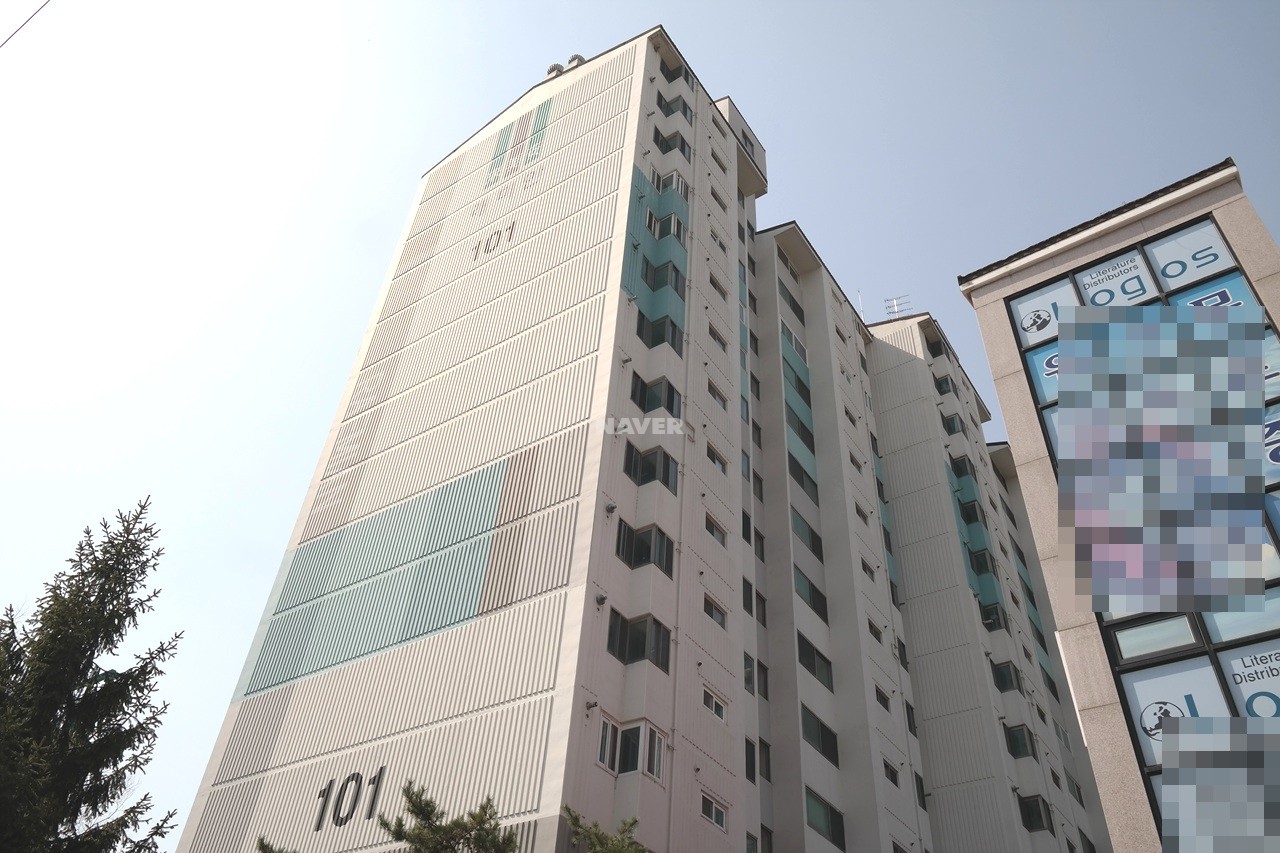 Building entrance with signage