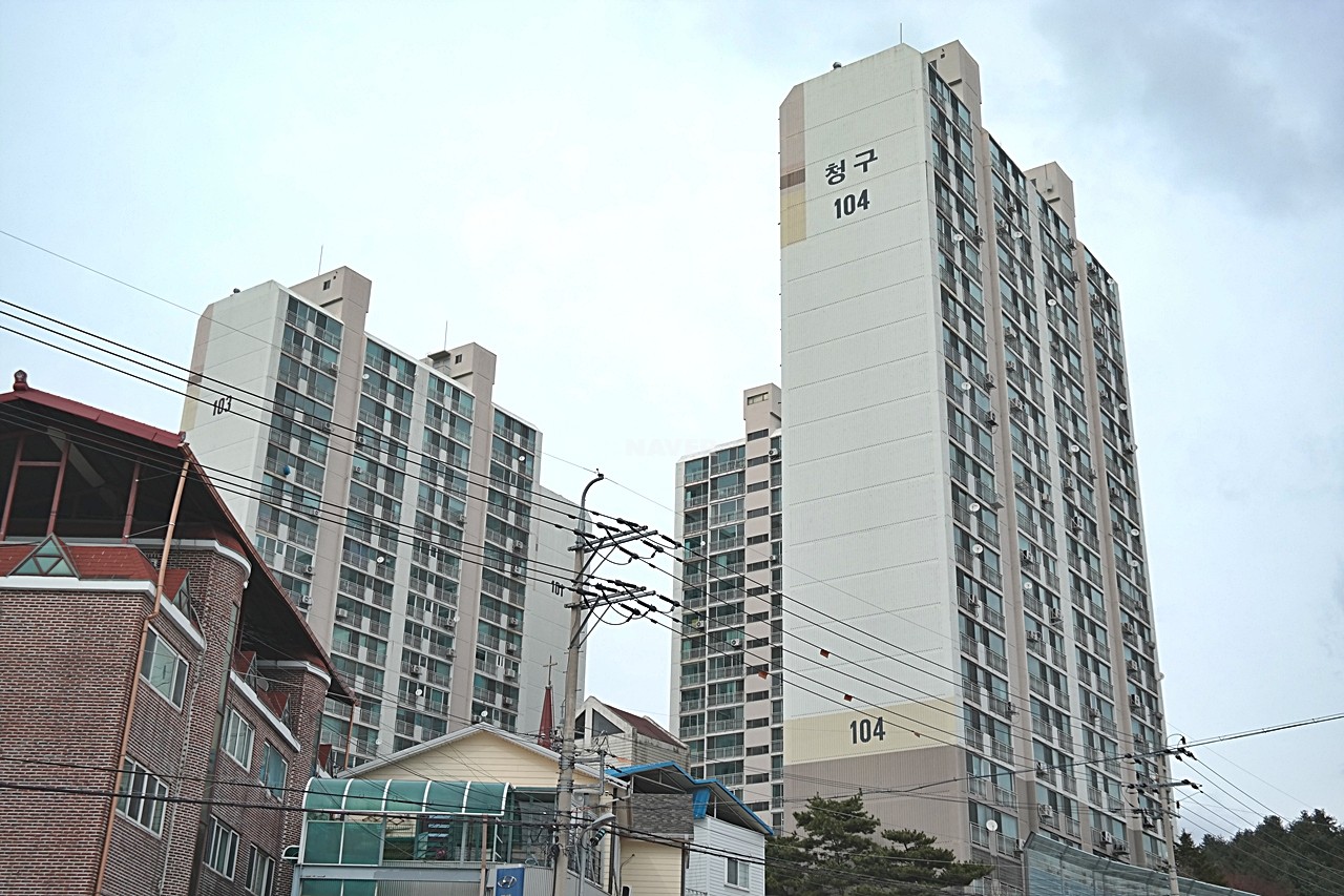Building entrance with signage