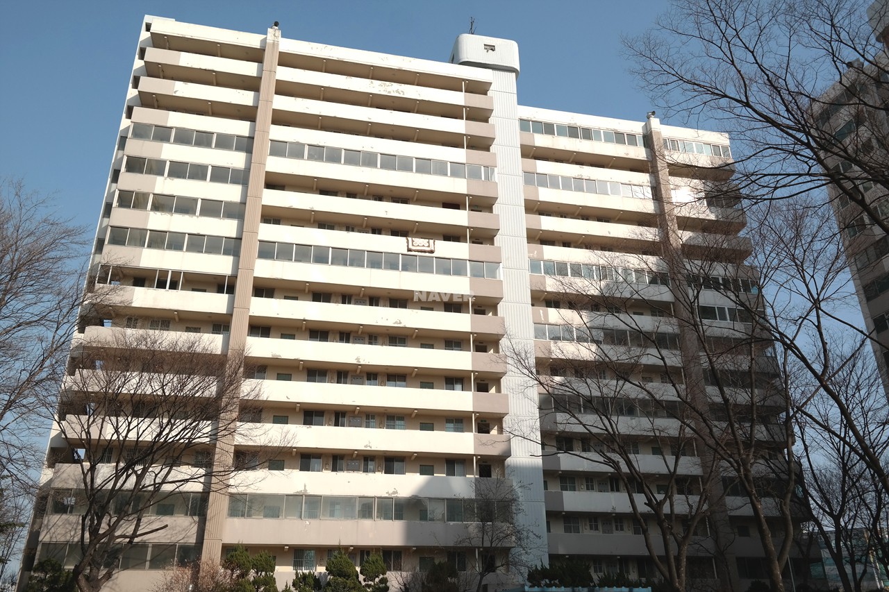 Building entrance with signage