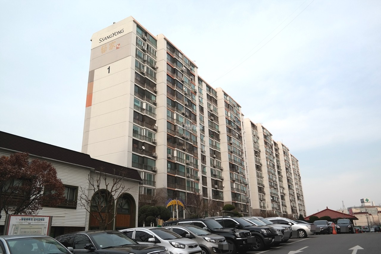 Building entrance with signage