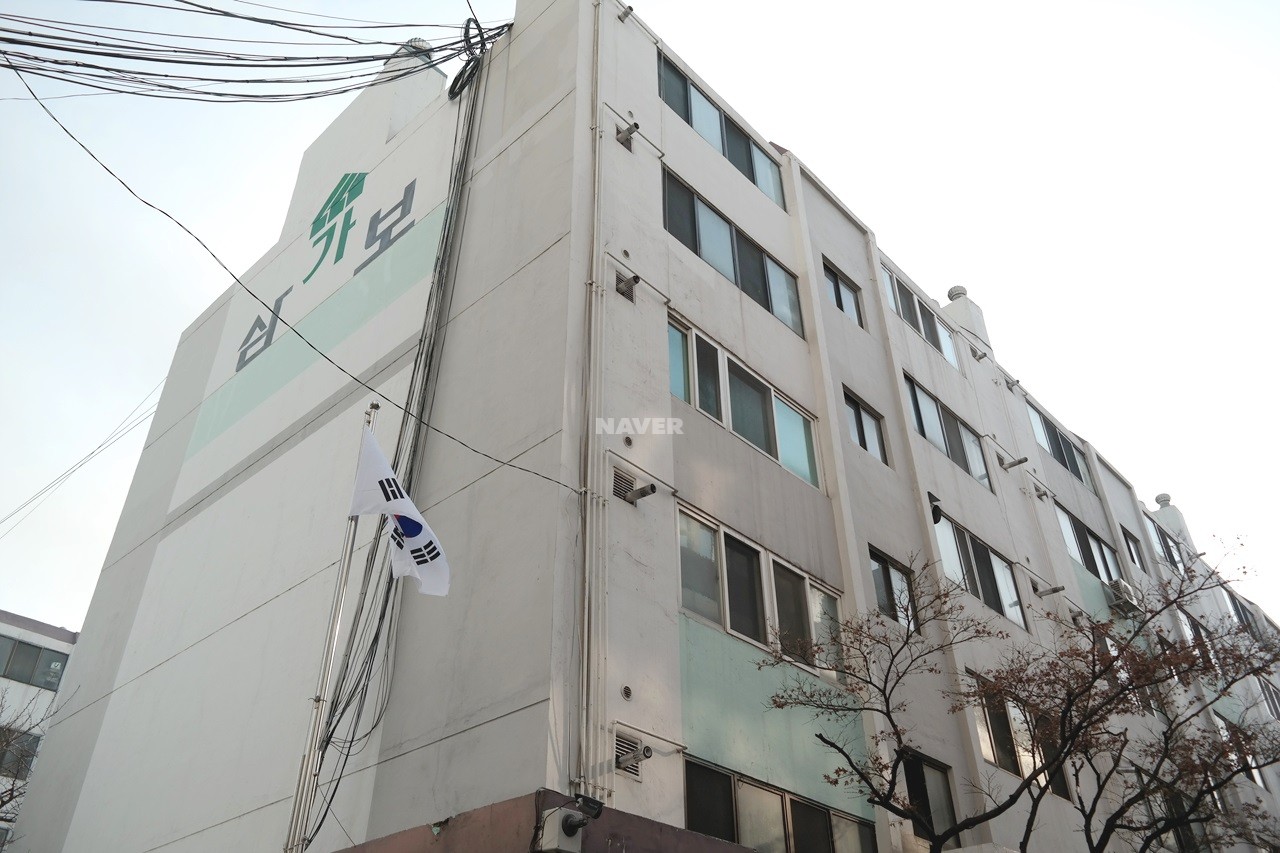 Building entrance with signage