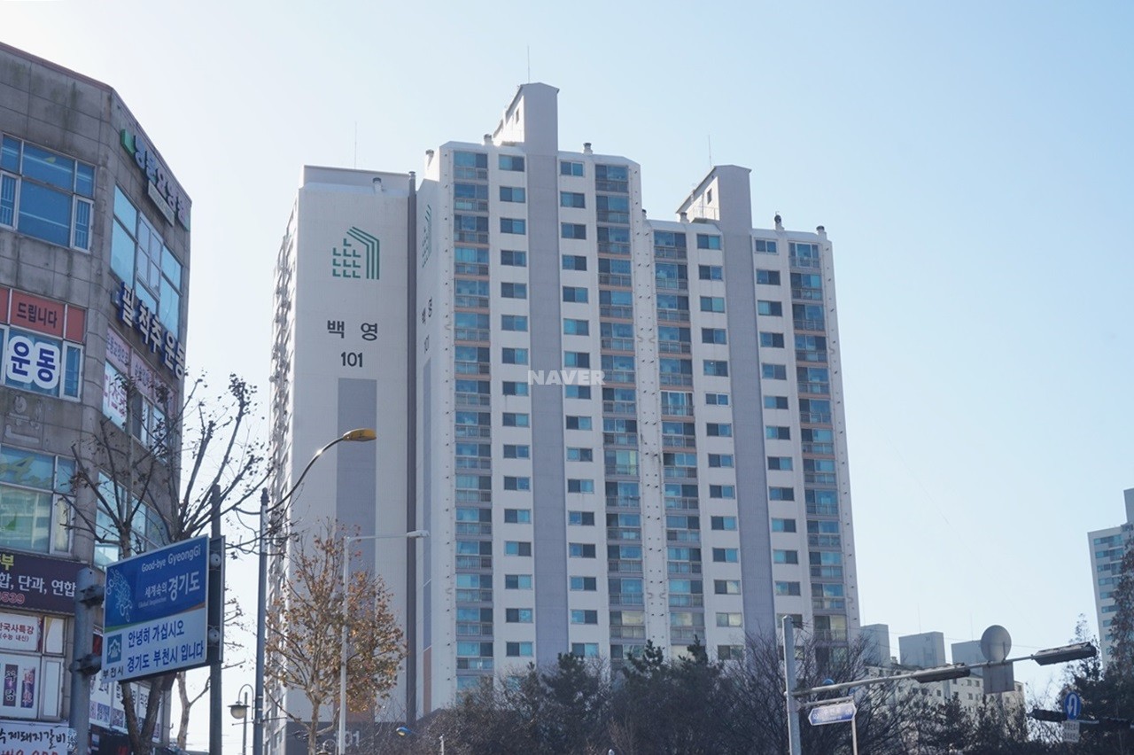 Building entrance with signage