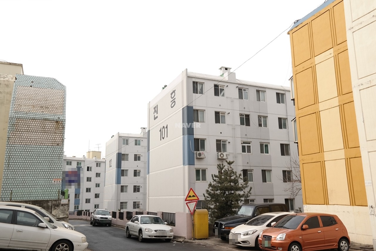 Building entrance with signage