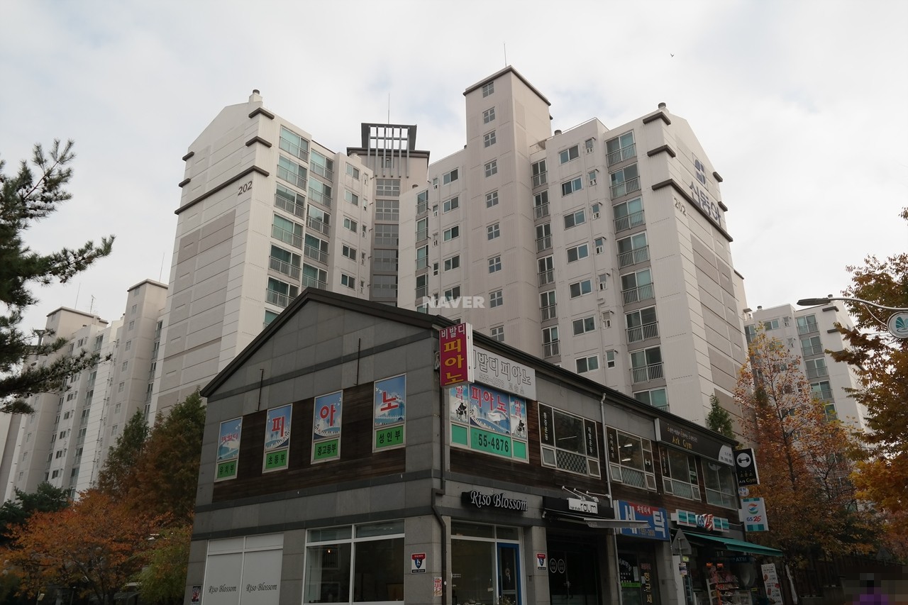 Building entrance with signage