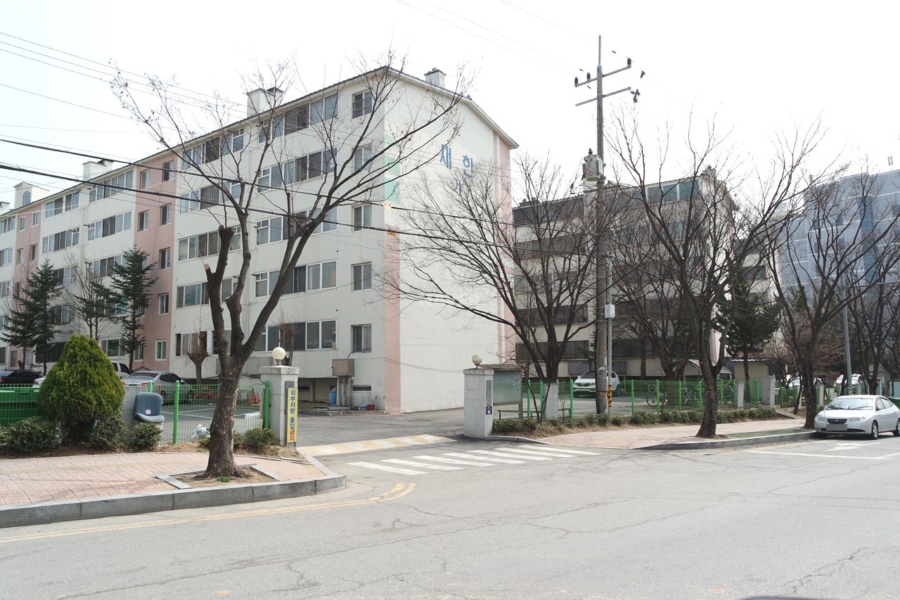 Building entrance with signage