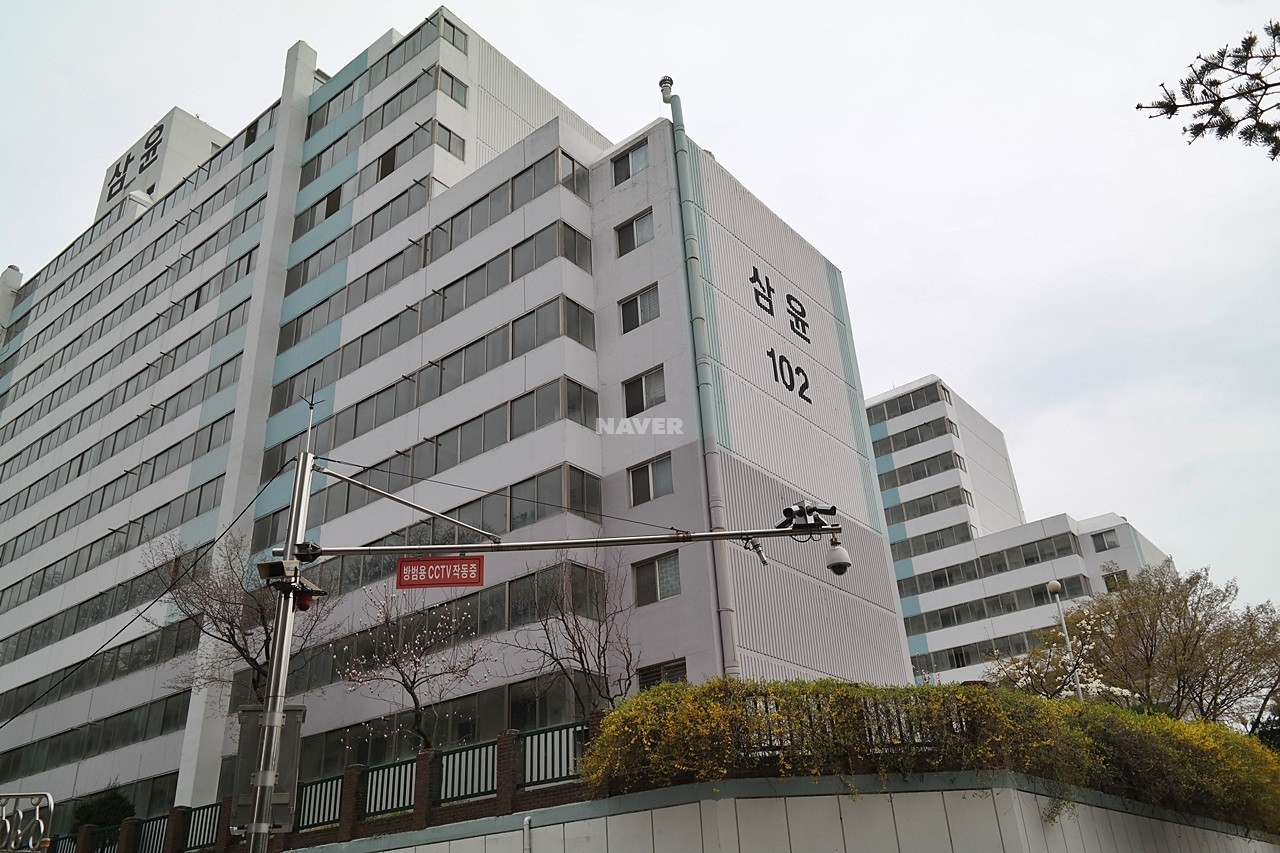 Building entrance with signage