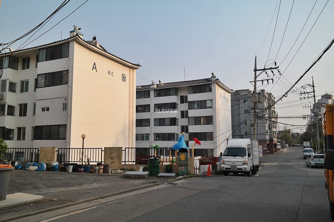 Building entrance with signage