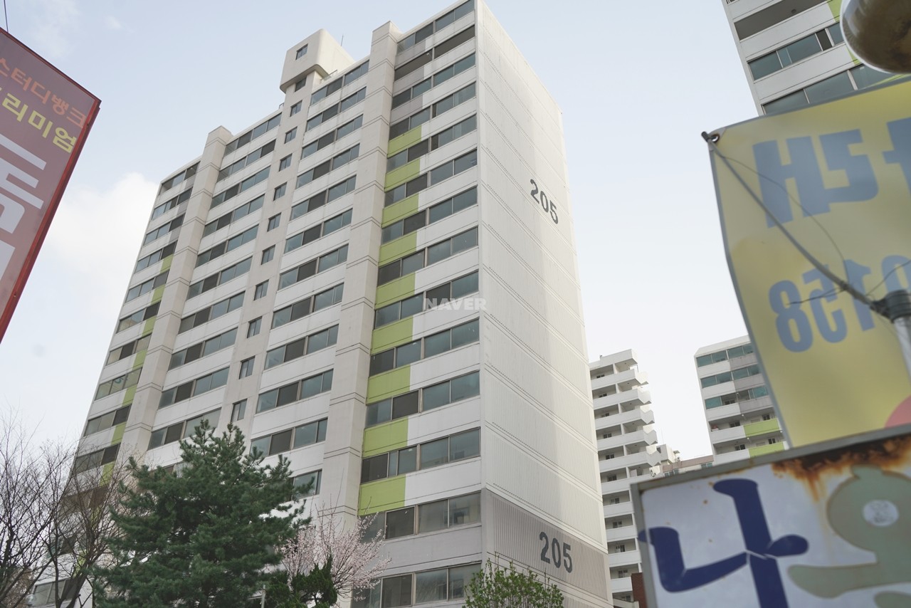 Building entrance with signage