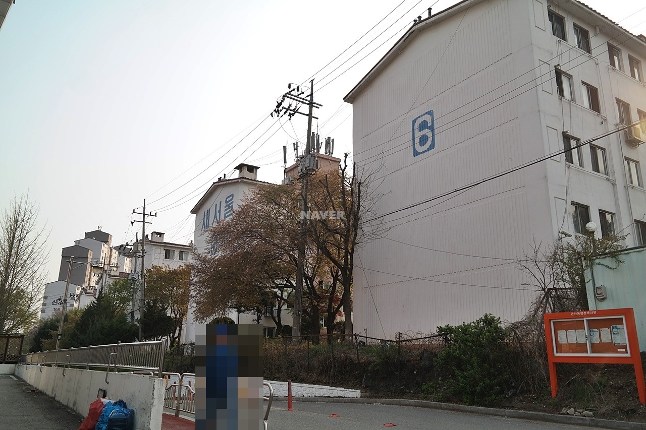 Building entrance with signage