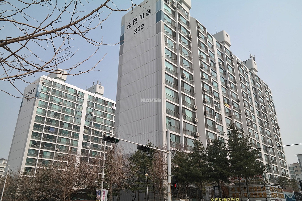 Building entrance with signage
