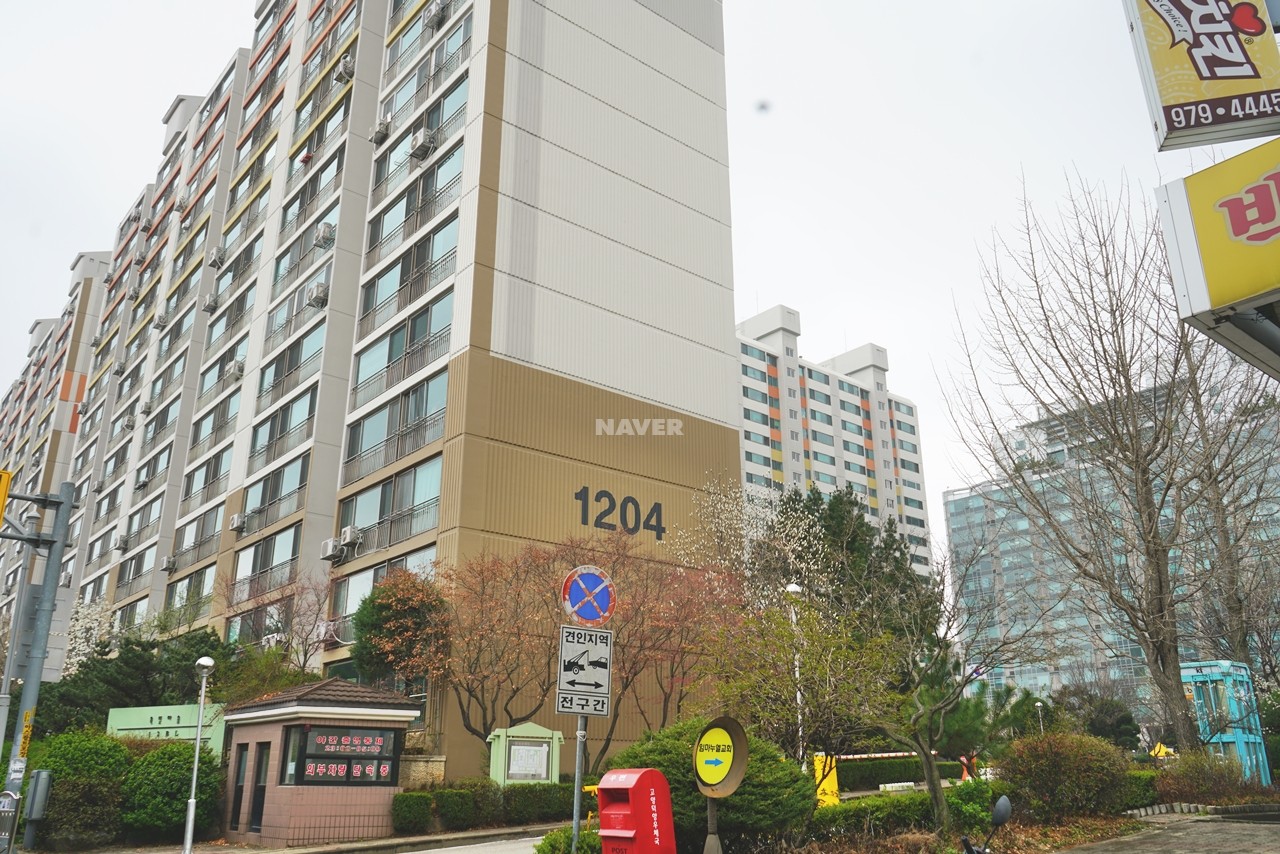 Building entrance with signage