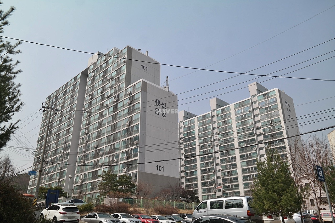 Building entrance with signage