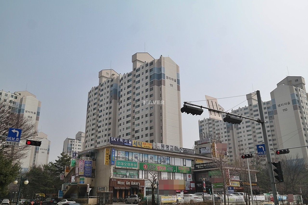 Building entrance with signage