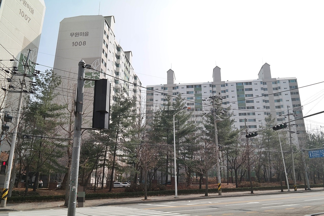 Building entrance with signage