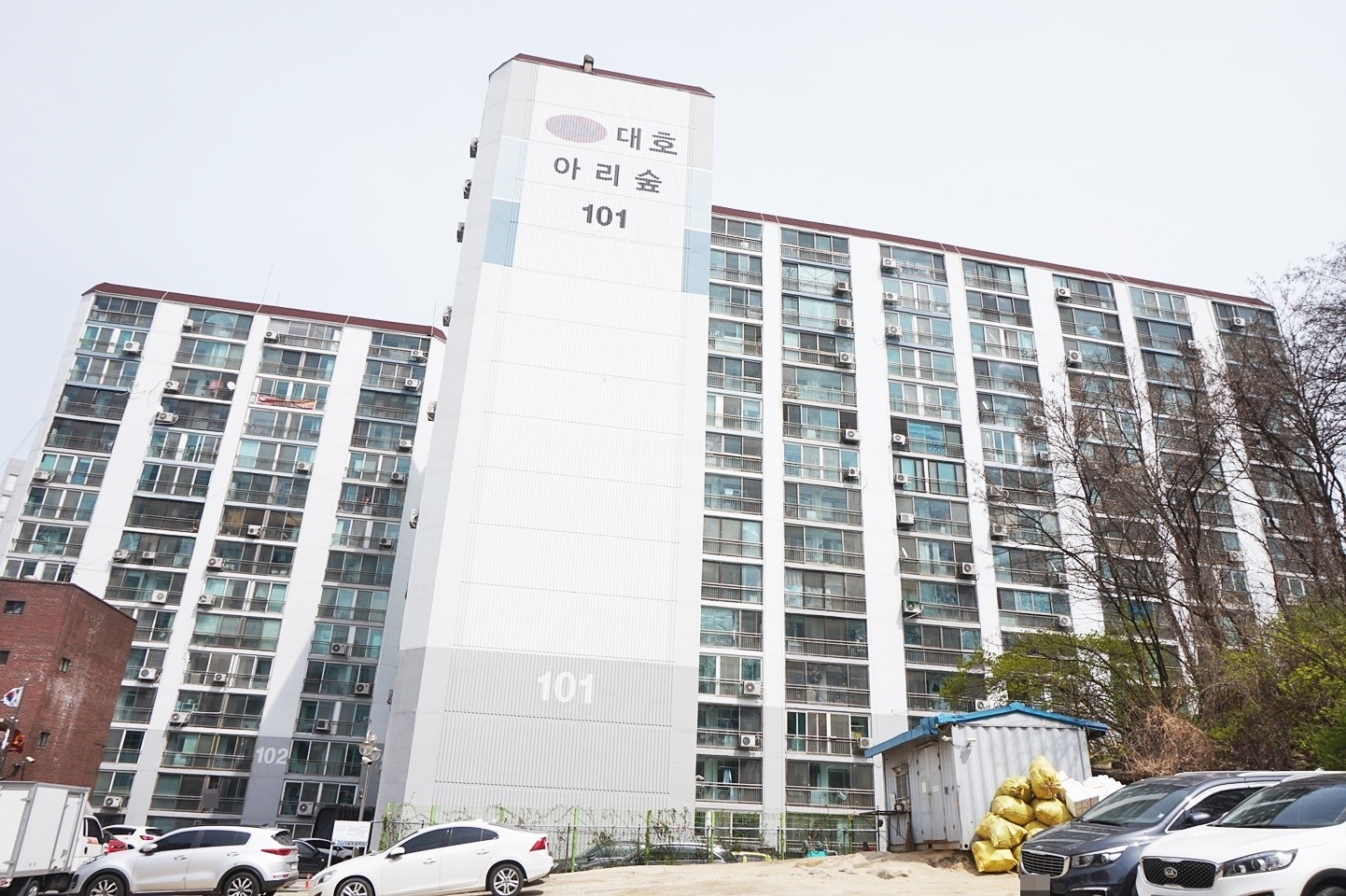 Building entrance with signage