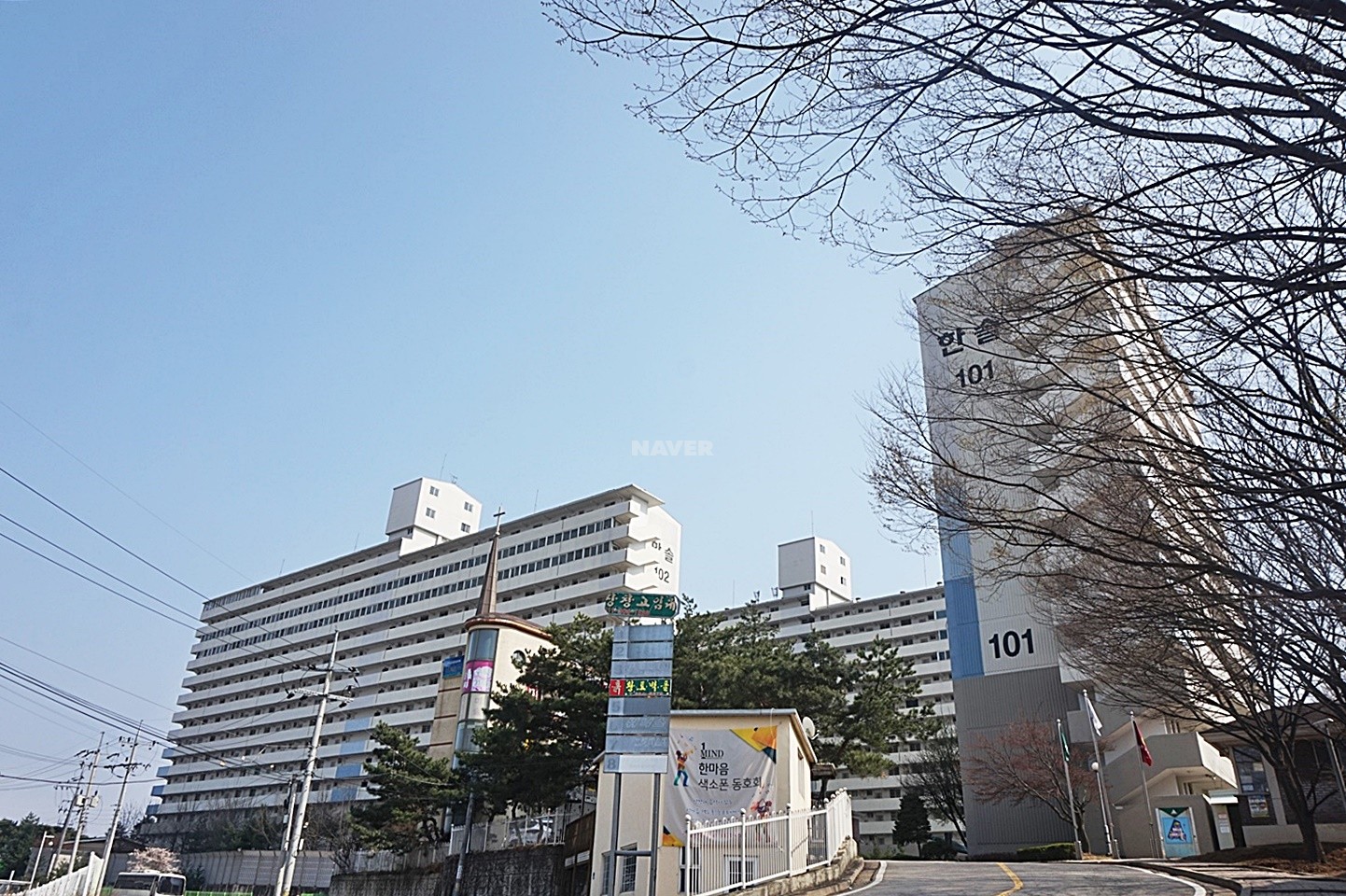 Building entrance with signage