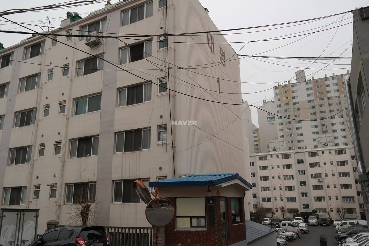 Building entrance with signage