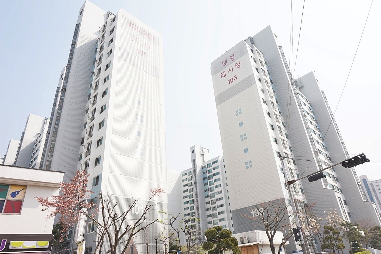 Building entrance with signage