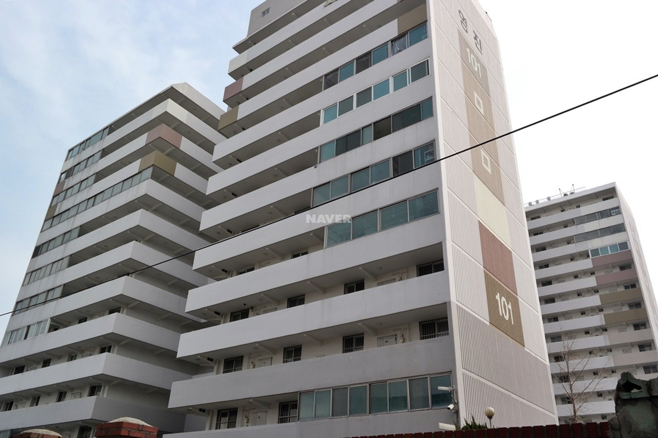 Building entrance with signage