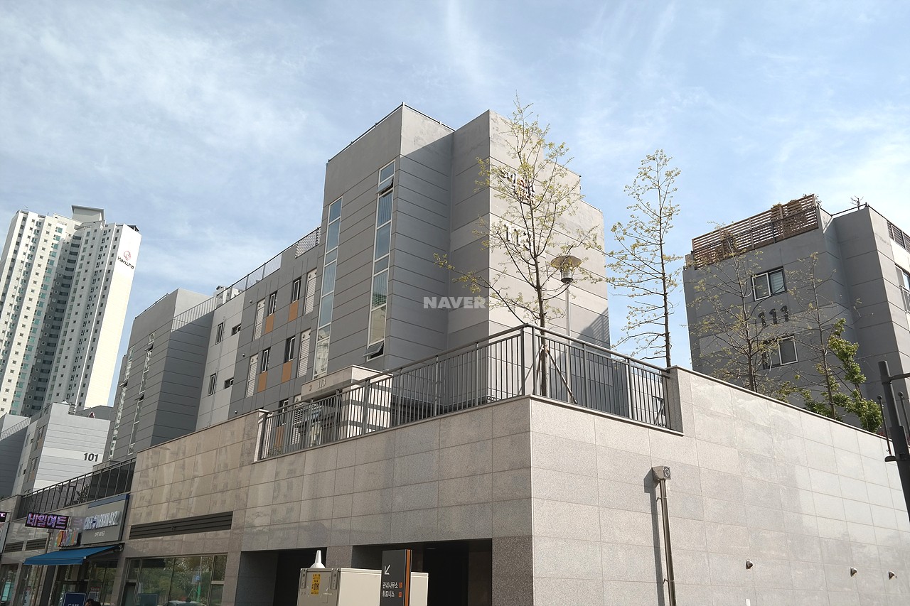 Building entrance with signage