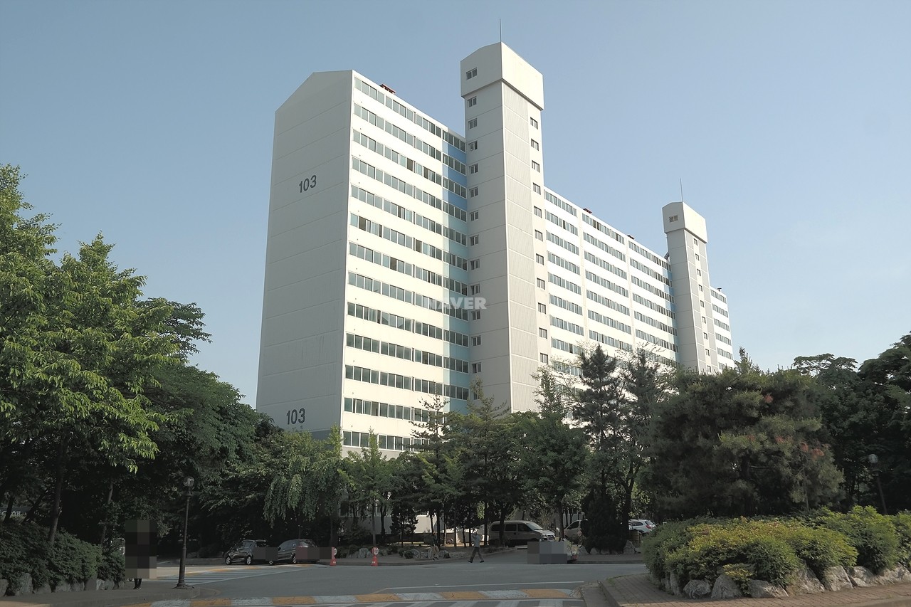 Building entrance with signage