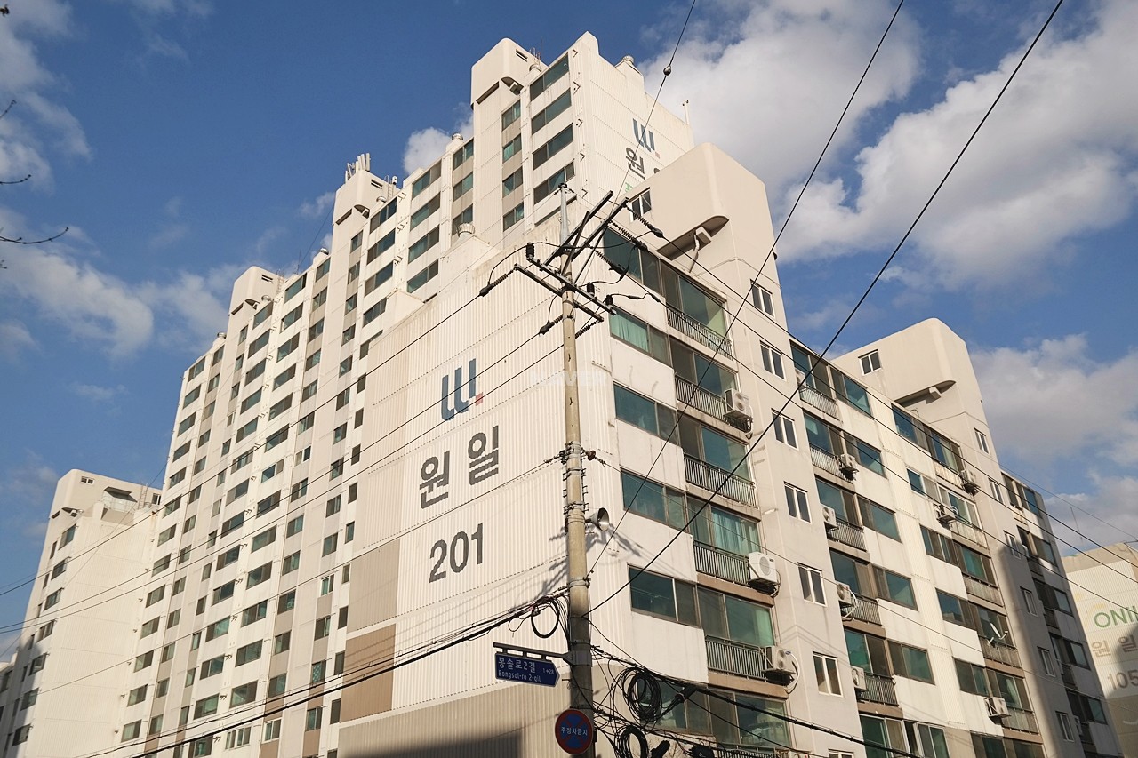 Building entrance with signage