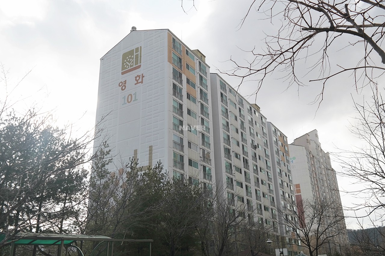 Building entrance with signage