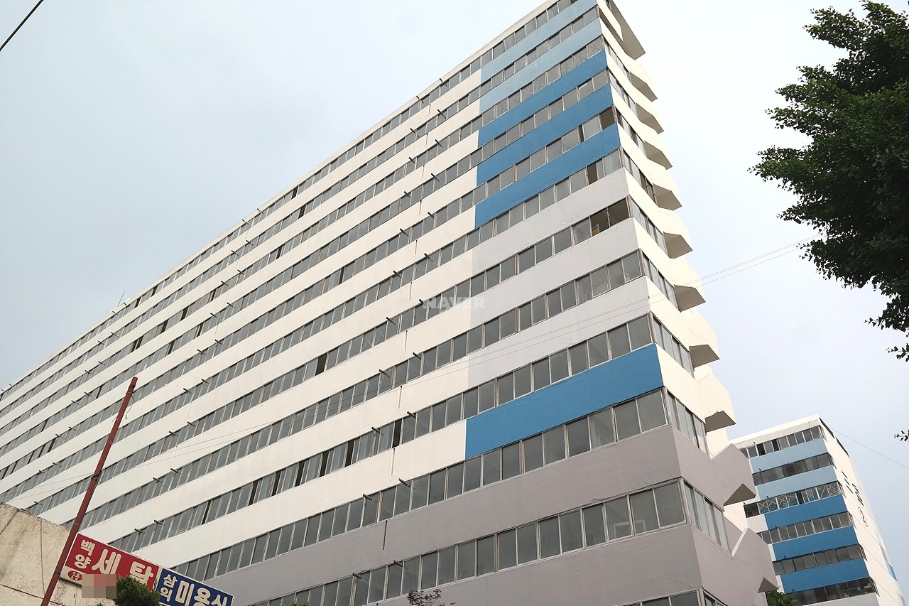 Building entrance with signage