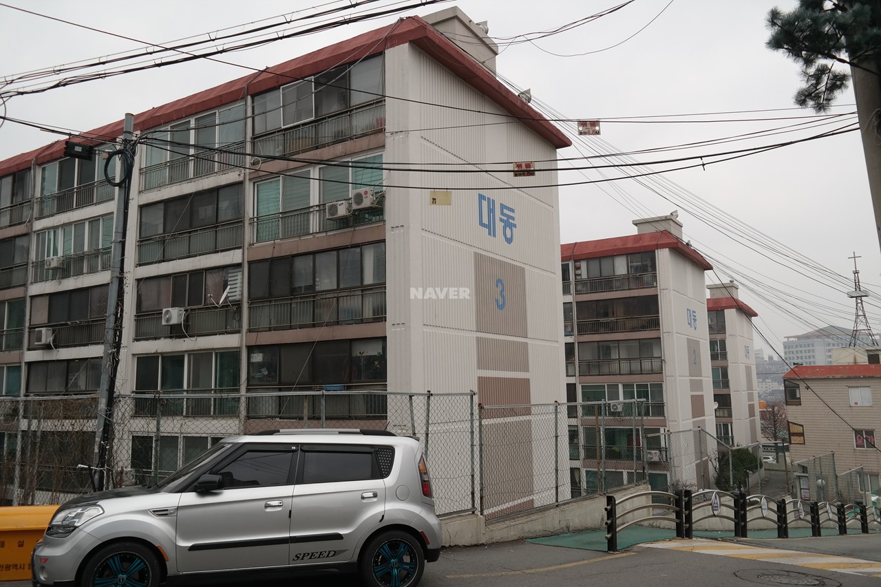 Building entrance with signage