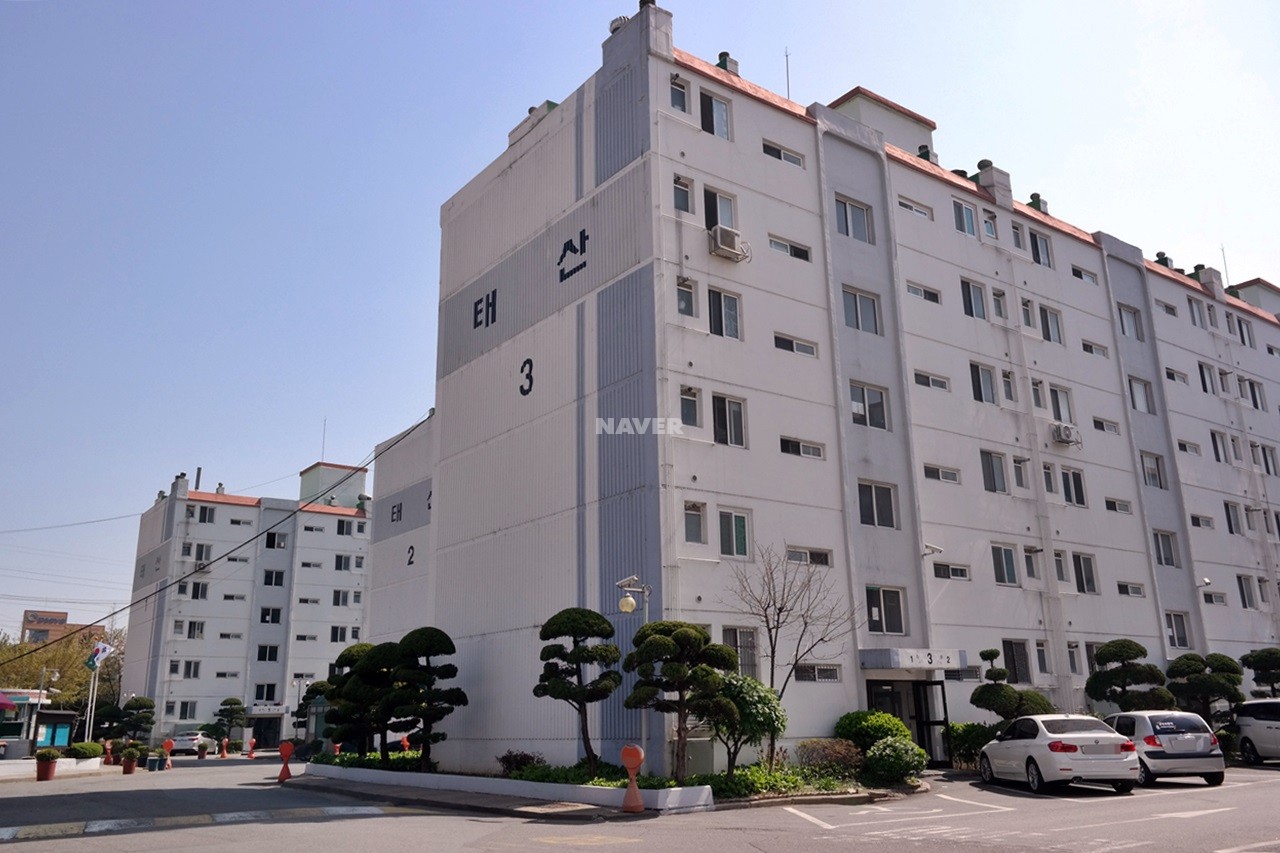 Building entrance with signage
