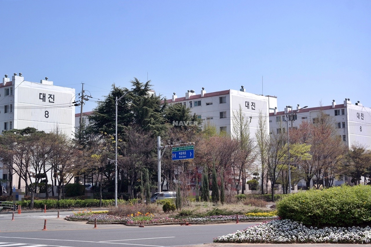 Building entrance with signage