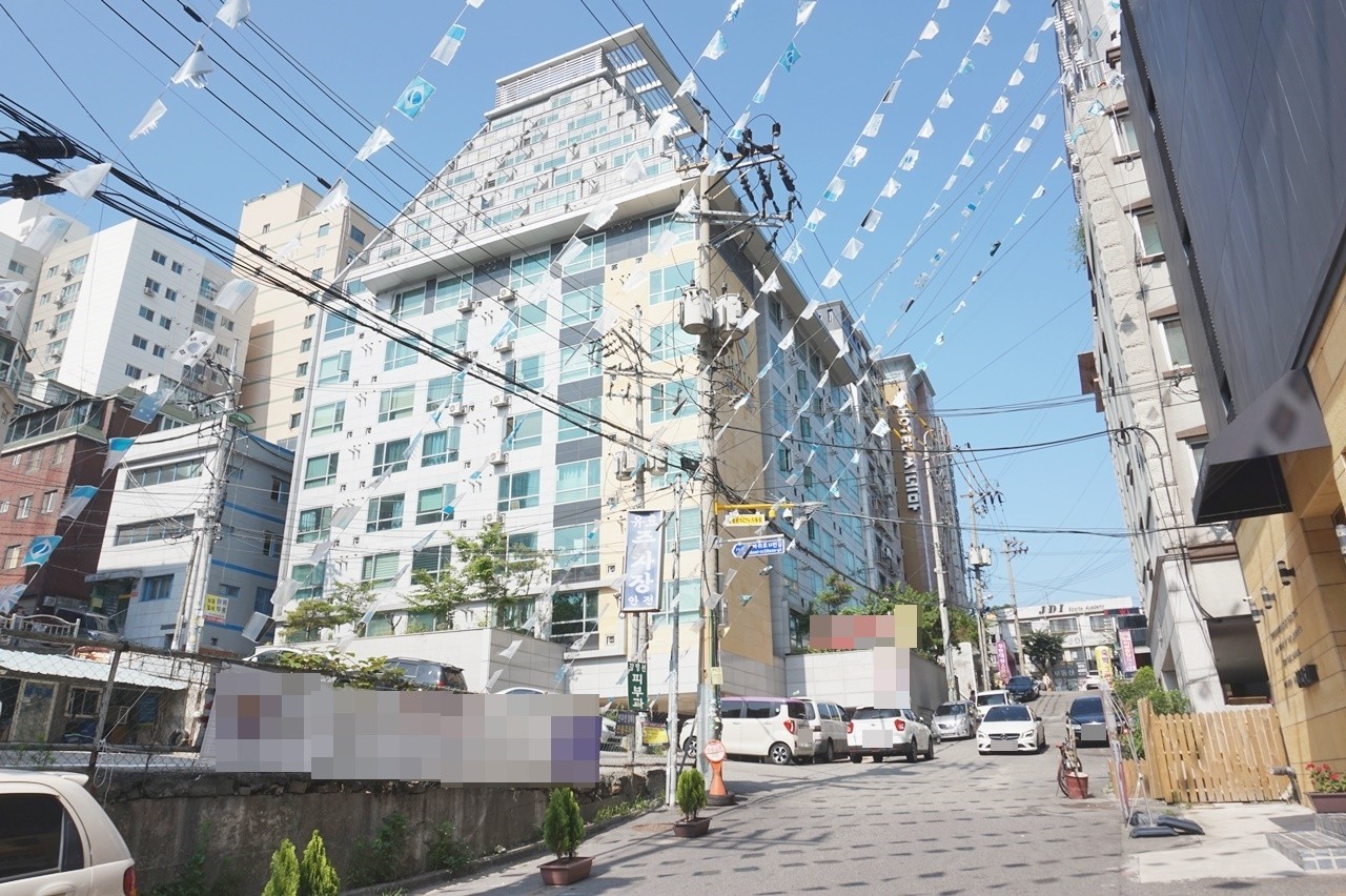 Building entrance with signage