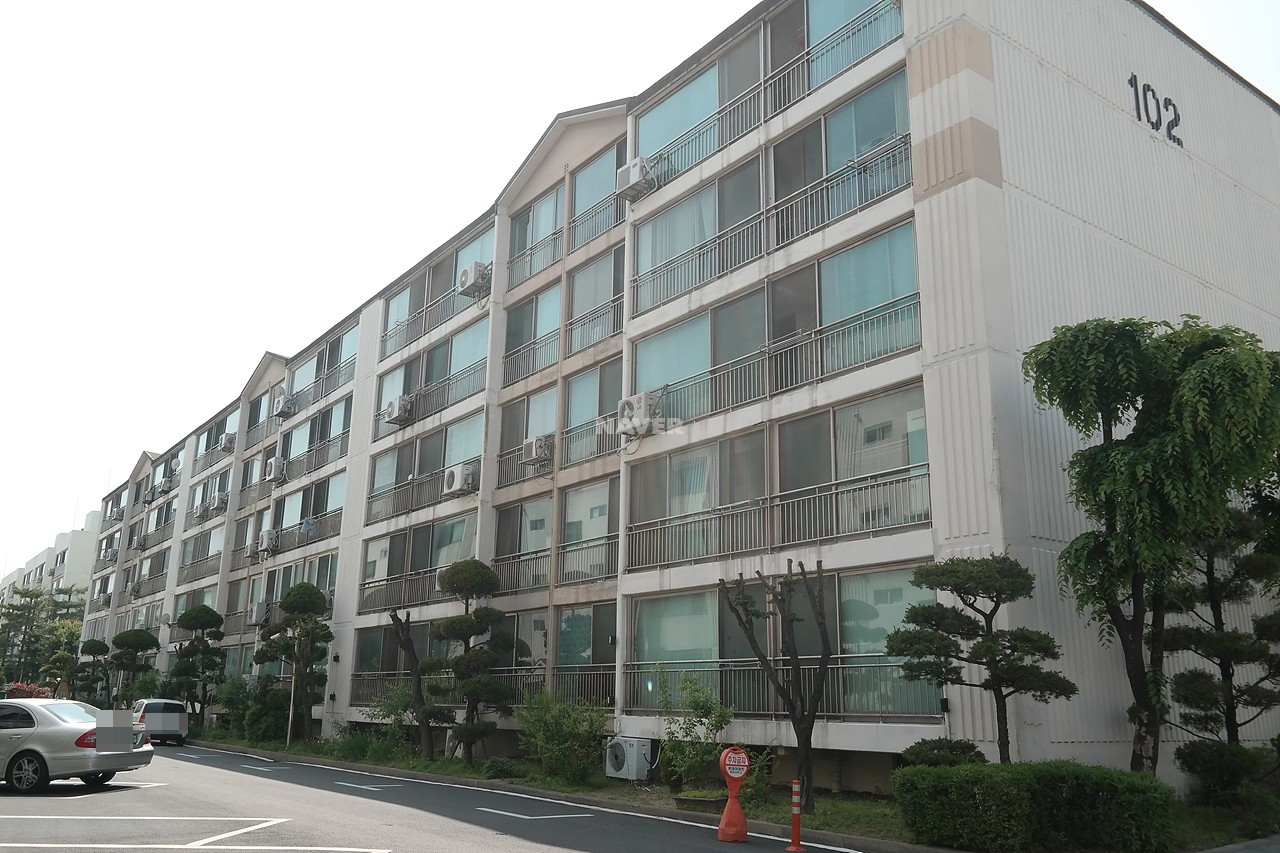 Building entrance with signage