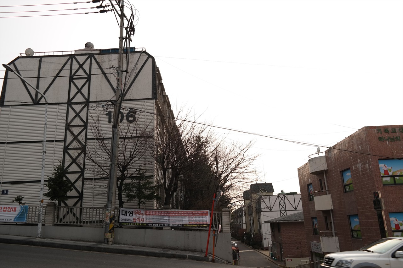 Building entrance with signage