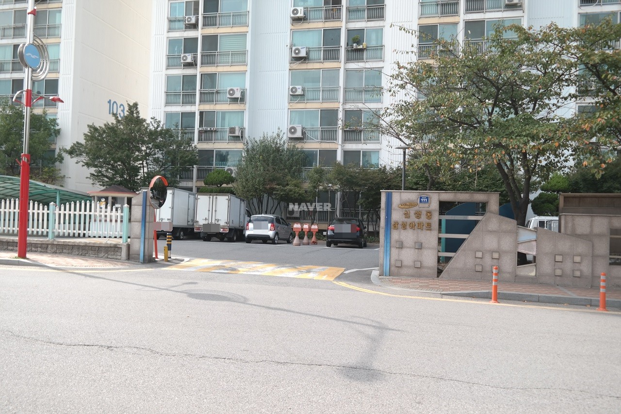 Building entrance with signage