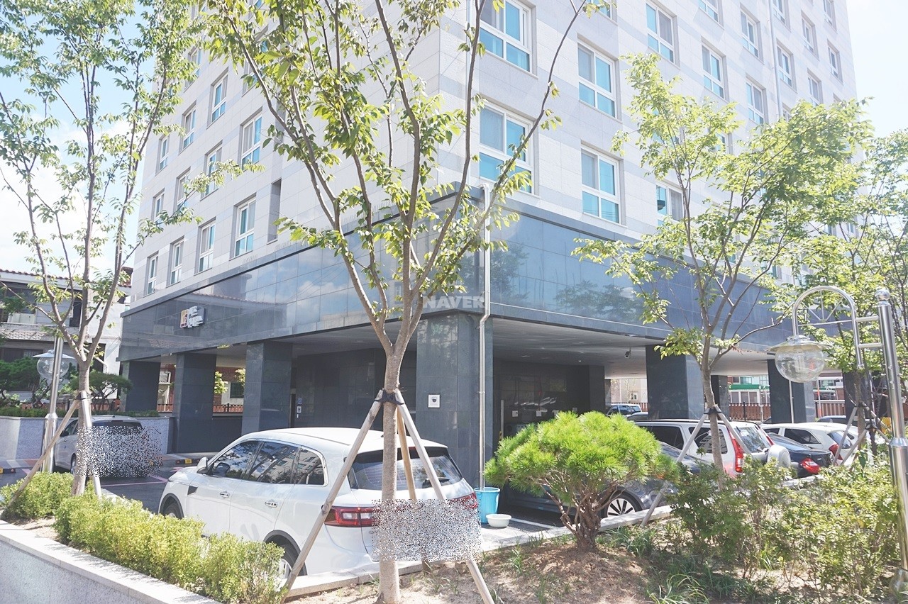 Building entrance with signage