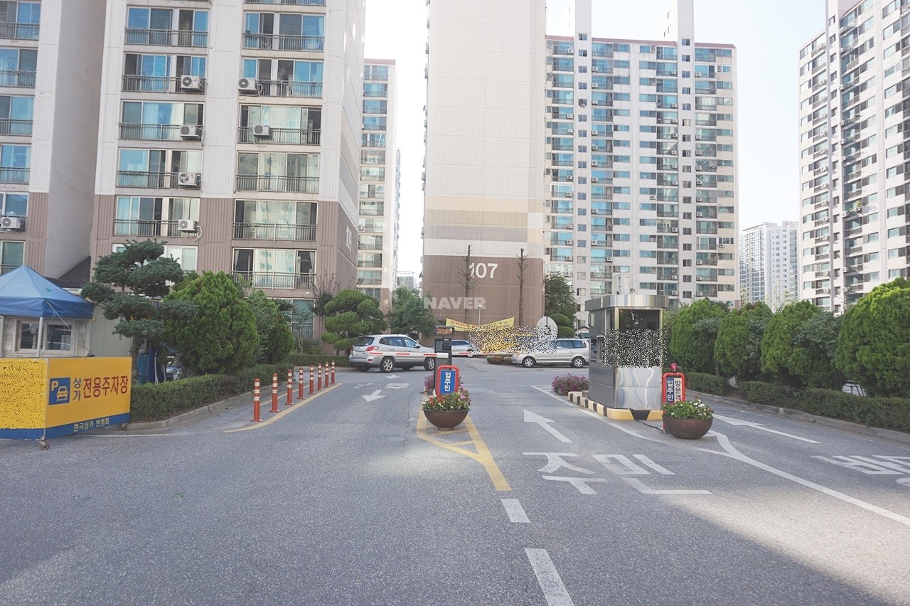 Building entrance with signage