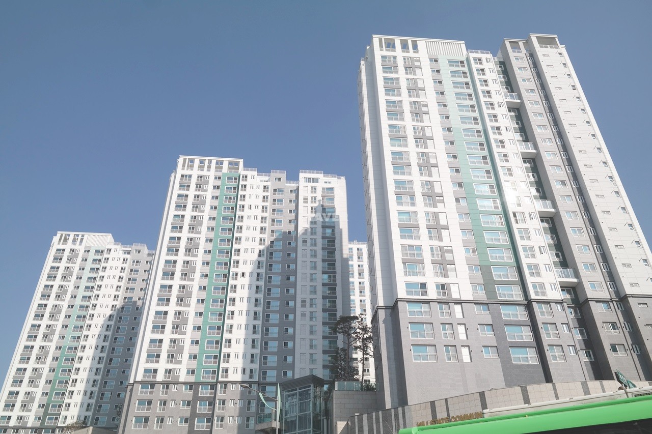 Building entrance with signage