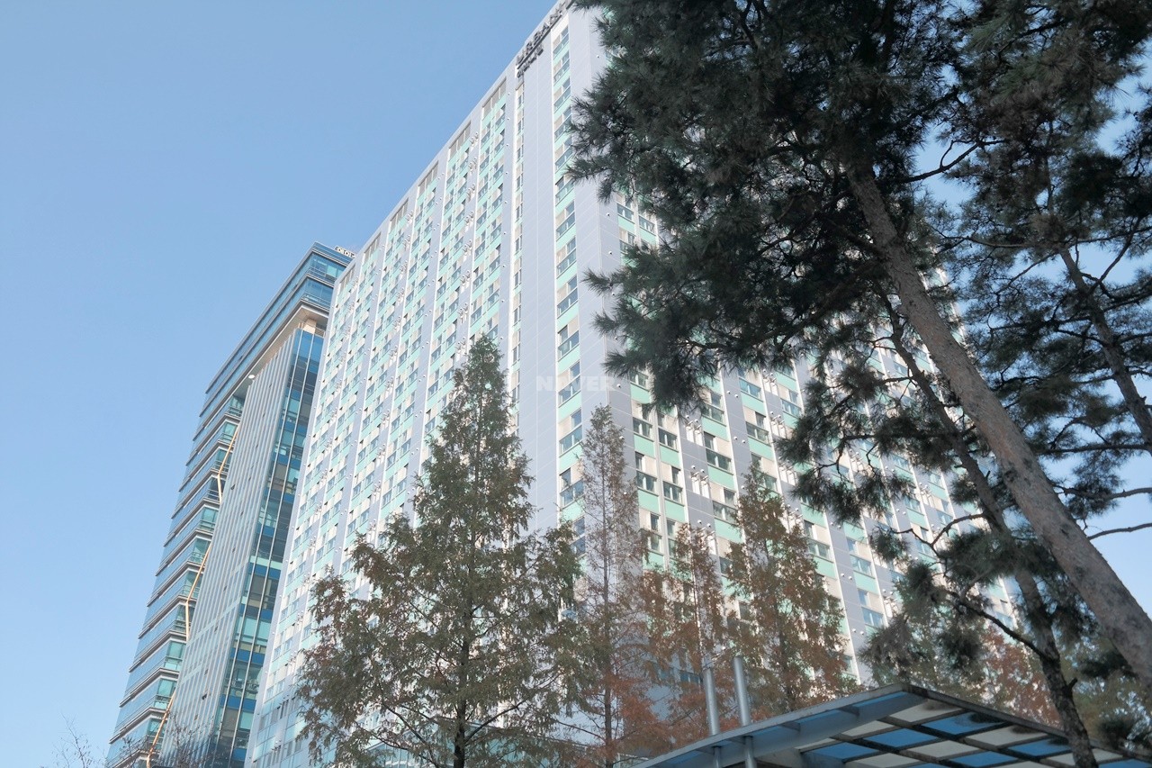 Building entrance with signage